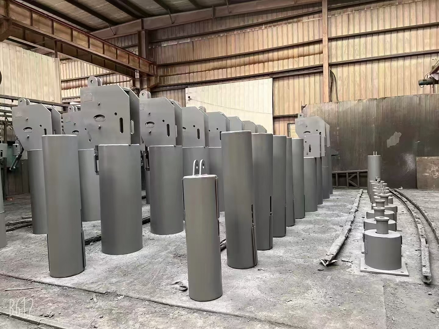 丽水市固定支架聚氨酯管托 - 方案
